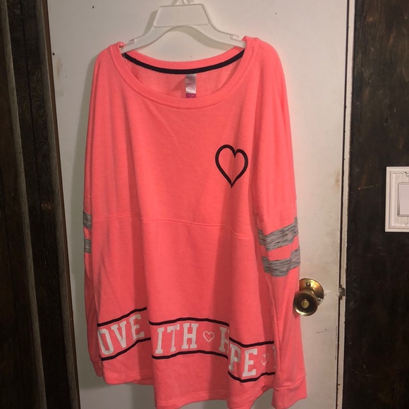 Shirt - Picture 1 of 1